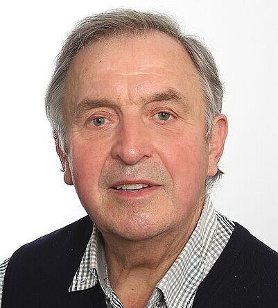 Alfons Siegel - استاد profile picture